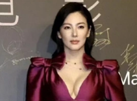 深圳街拍生图炸雷！张雨绮酒红绸缎裹身透“肉香”，宁静预言成真-哈撒资源分享网