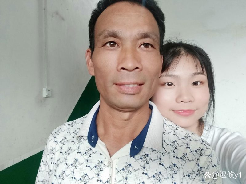 悲剧发生：工人在公共厕所意外身亡，工资未及发放-哈撒资源分享网