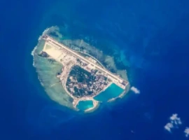 南部战区及中国海警局于同日携手举行了盛大的联合训练活动。-哈撒资源分享网